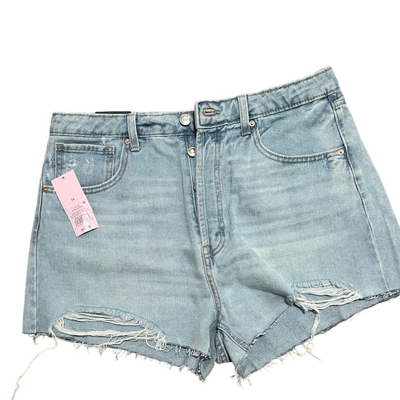 Universal threads denim shorts size 14 - Picture 2 of 2